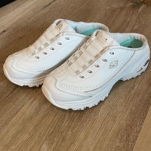 Skechers Air cooled Memory Foam Sz7